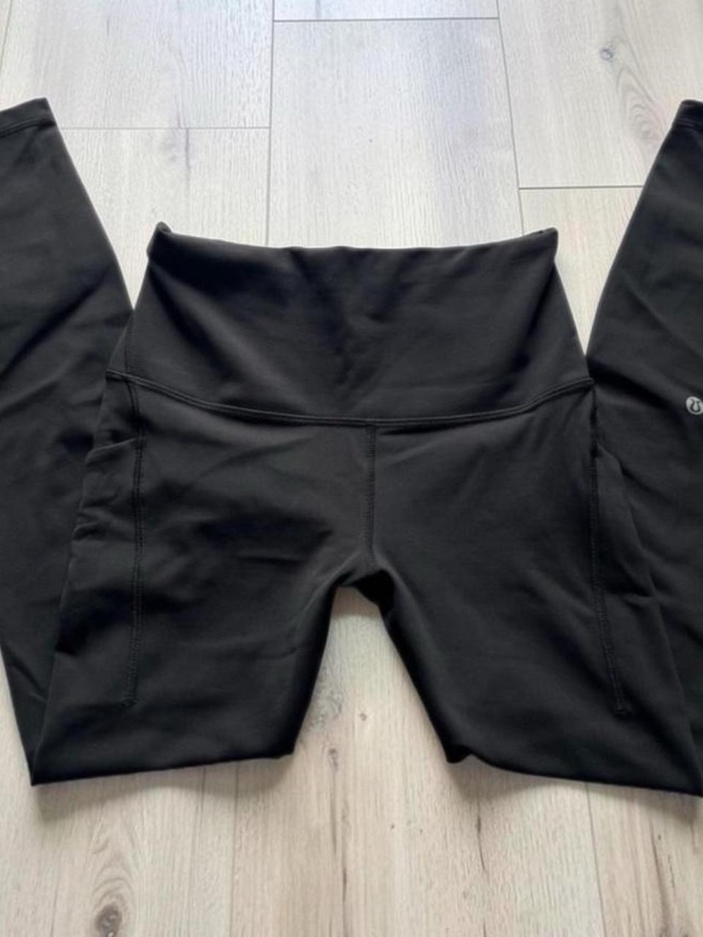 Lululemon Wunder Train High-Rise Tight with Pockets 25"